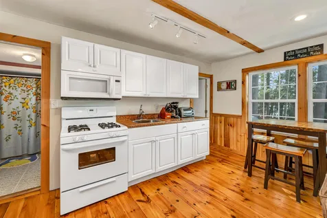 59 S Roberts Cove Road Wakefield NH 03872