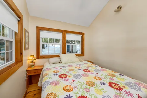59 S Roberts Cove Road Wakefield NH 03872