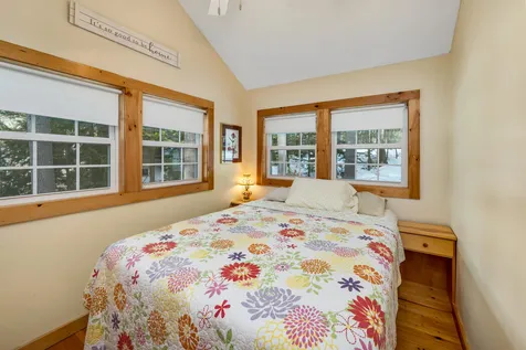 59 S Roberts Cove Road Wakefield NH 03872