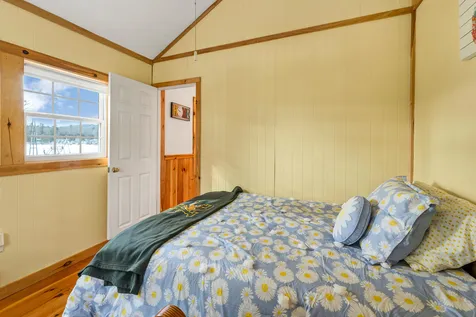59 S Roberts Cove Road Wakefield NH 03872