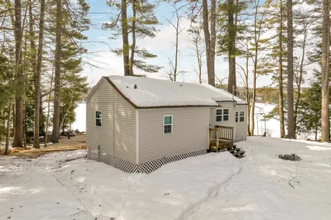 59 S Roberts Cove Road Wakefield NH 03872