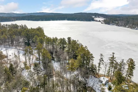 59 S Roberts Cove Road Wakefield NH 03872