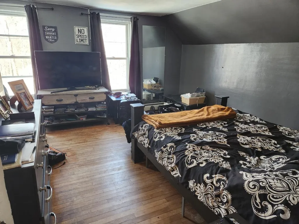 34 Mulberry Street Claremont NH 03743