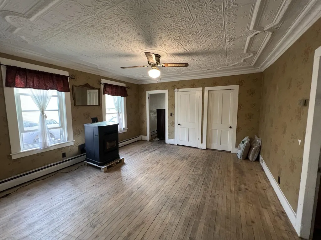 34 Mulberry Street Claremont NH 03743