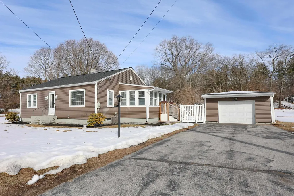 160 Broadhead Avenue Manchester NH 03103