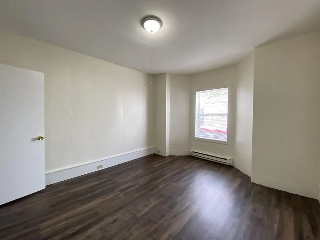 157 Wilson Street Manchester NH 03103