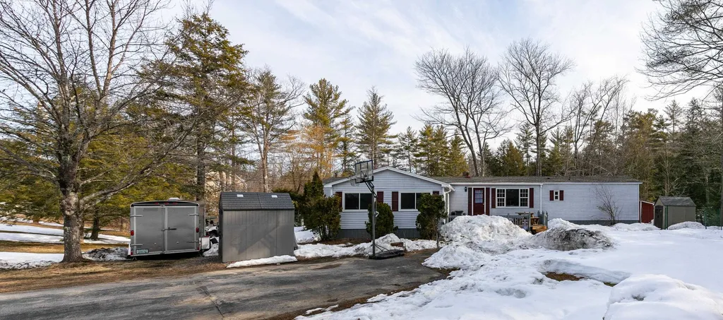 744 Battle Street Webster NH 03303