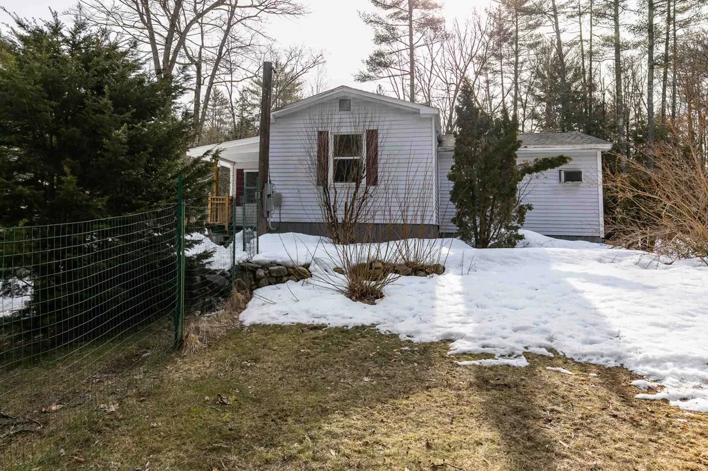 744 Battle Street Webster NH 03303