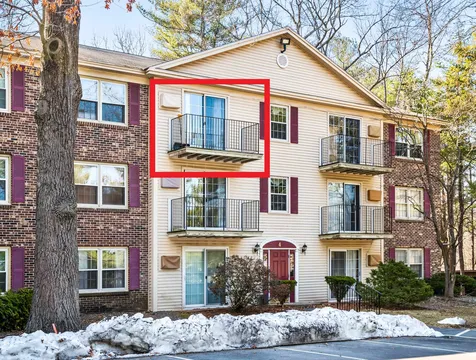 4 Autumn Leaf Drive Nashua NH 03060