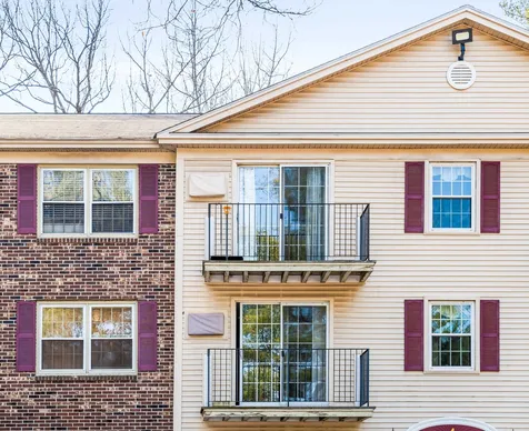 4 Autumn Leaf Drive Nashua NH 03060
