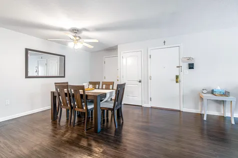 4 Autumn Leaf Drive Nashua NH 03060