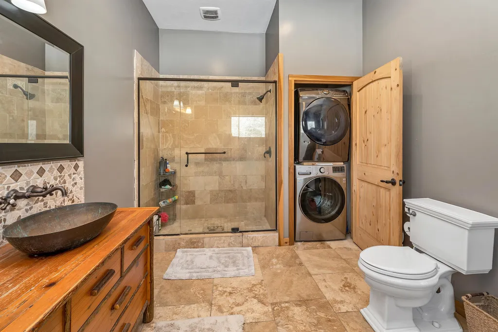 77 Hatch Corner Road Meredith NH 03253