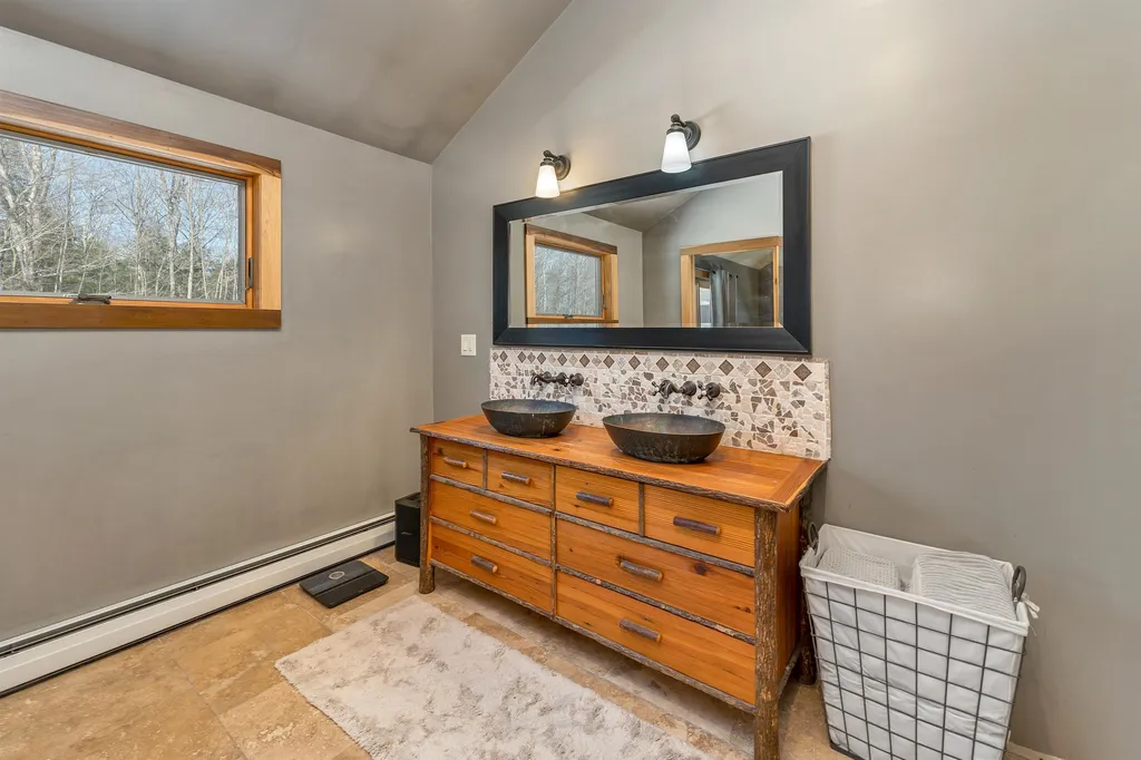 77 Hatch Corner Road Meredith NH 03253