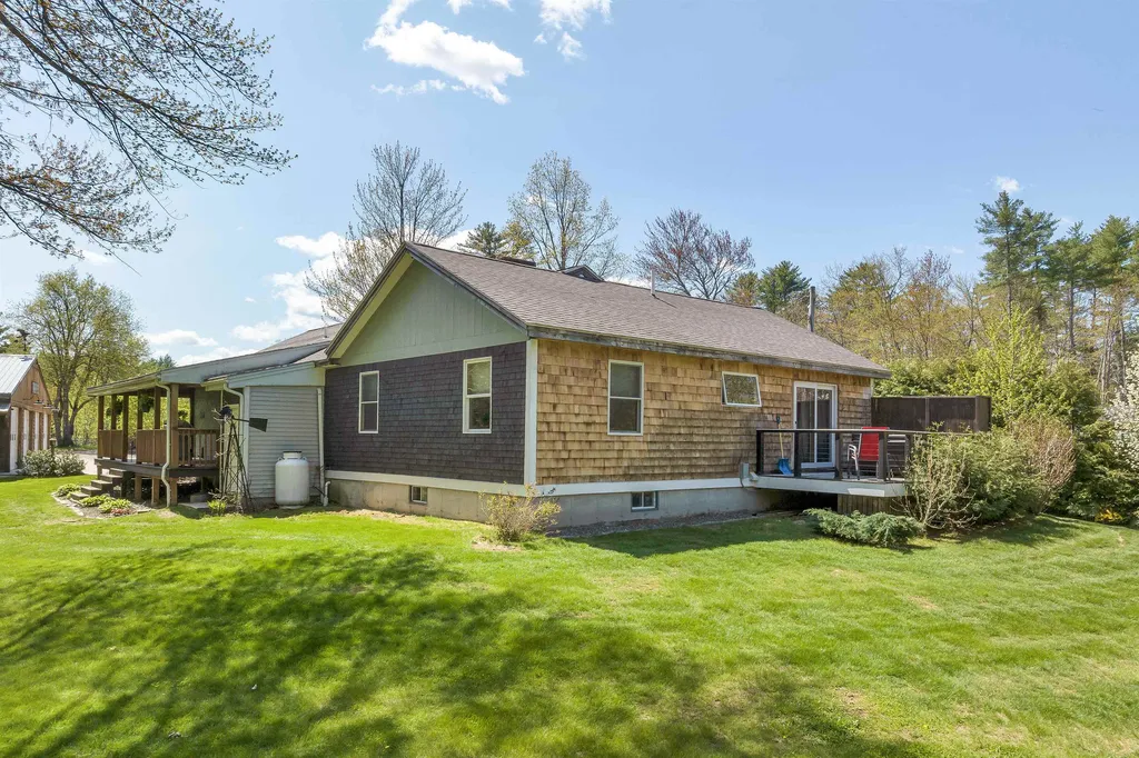 77 Hatch Corner Road Meredith NH 03253