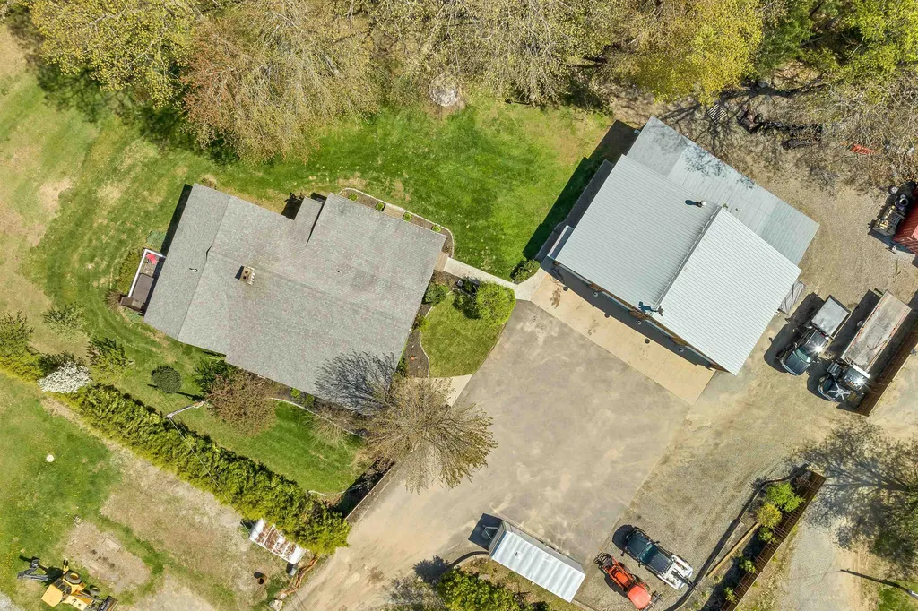 77 Hatch Corner Road Meredith NH 03253
