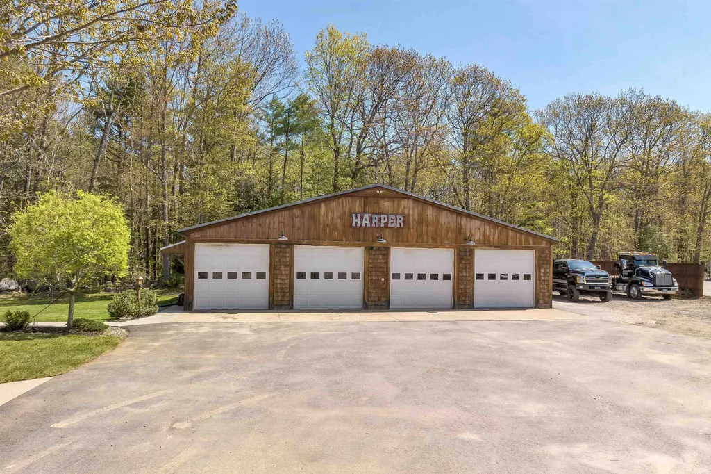 77 Hatch Corner Road Meredith NH 03253