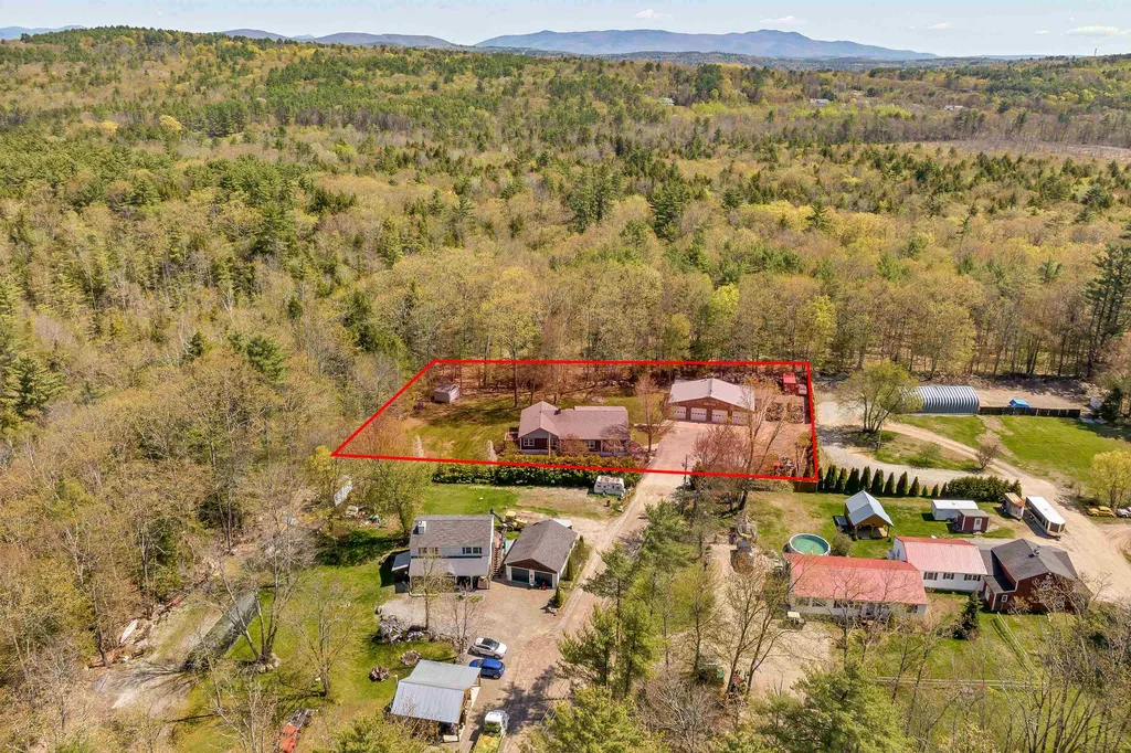 77 Hatch Corner Road Meredith NH 03253