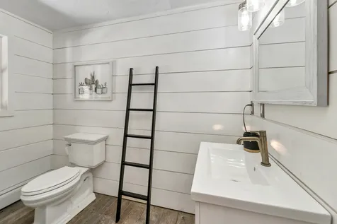 77 Hatch Corner Road Meredith NH 03253