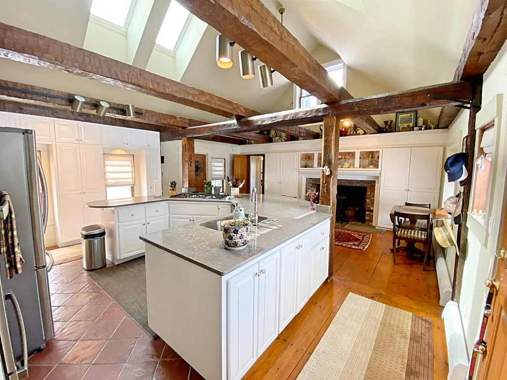 12 Davis Road Sanbornton NH 03269