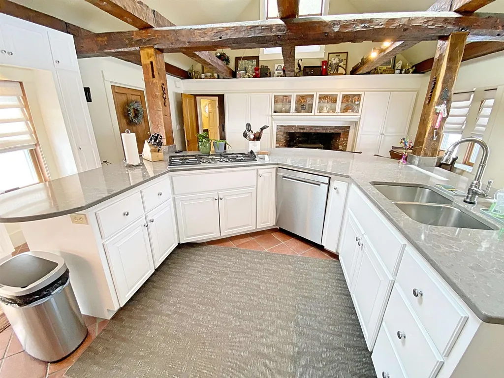 12 Davis Road Sanbornton NH 03269