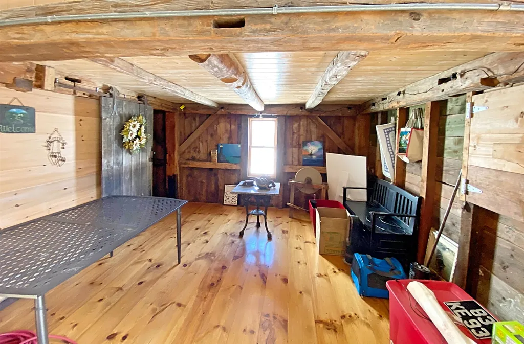 12 Davis Road Sanbornton NH 03269
