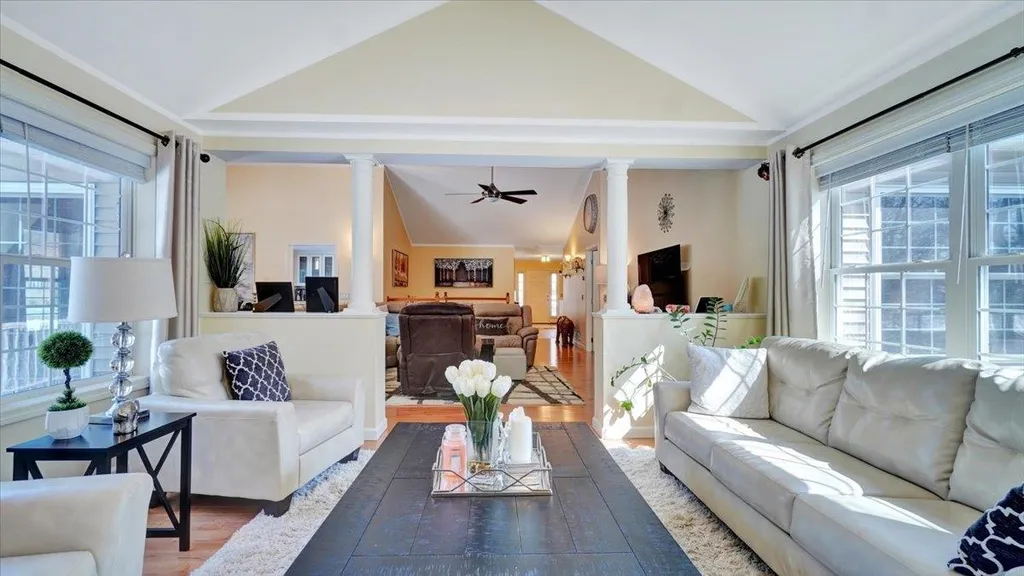 47 Nottingham Court Colchester VT 05446