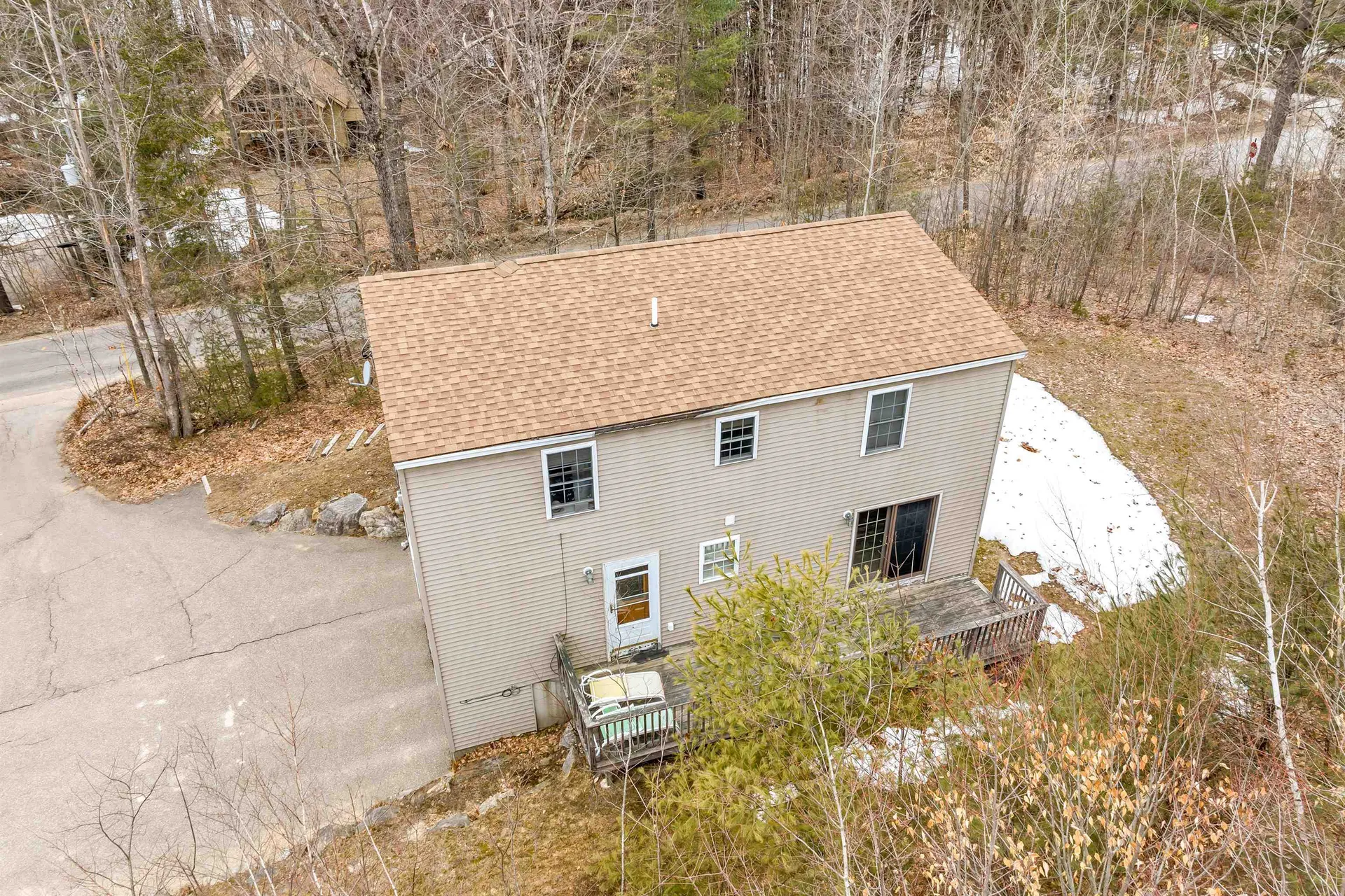 11 Hollywood Beach Road Alton NH 03809