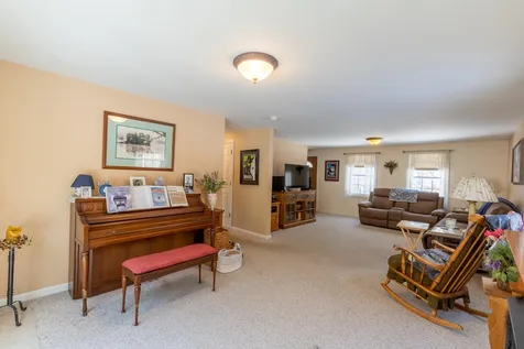 11 Hollywood Beach Road Alton NH 03809