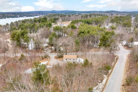 11 Hollywood Beach Road Alton NH 03809