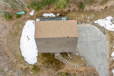 11 Hollywood Beach Road Alton NH 03809