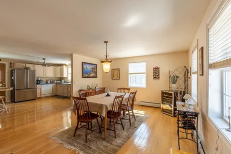 11 Hollywood Beach Road Alton NH 03809
