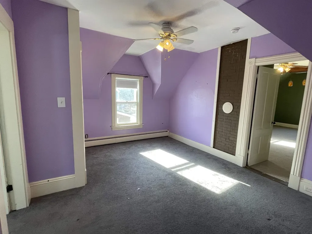 23 Pleasant Street Hillsborough NH 03244