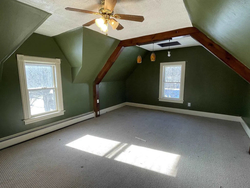 23 Pleasant Street Hillsborough NH 03244