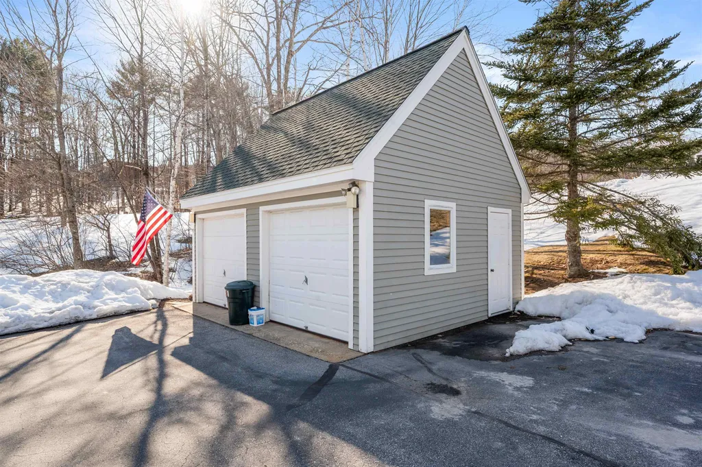 3 Rocky Point Lane Meredith NH 03253