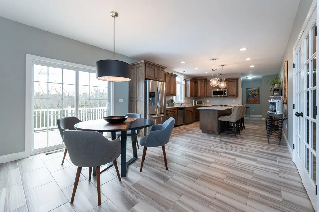 64 Northland Road Windham NH 03087