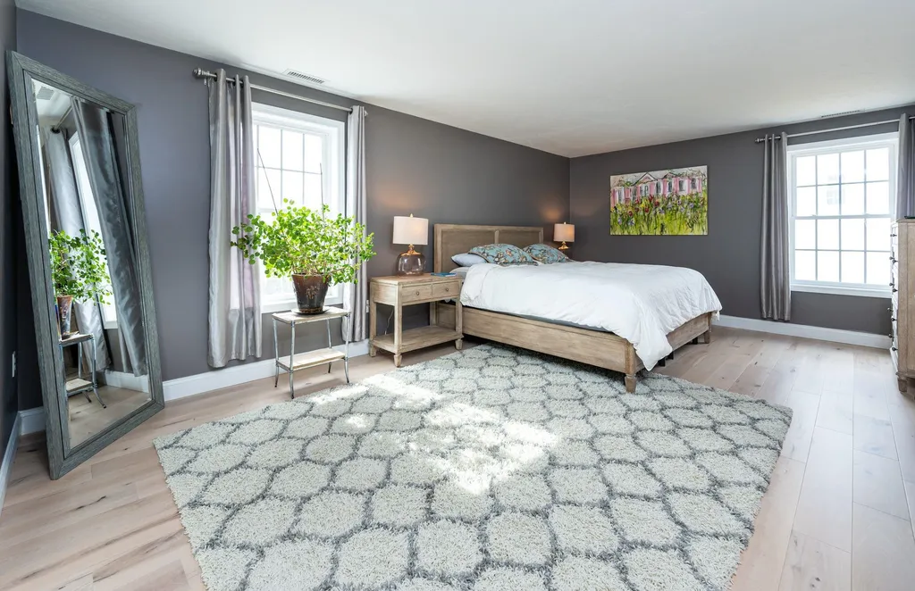 64 Northland Road Windham NH 03087