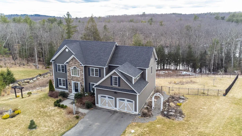 64 Northland Road Windham NH 03087