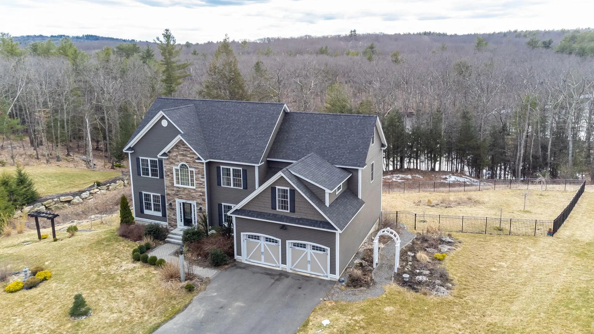 64 Northland Road Windham NH 03087