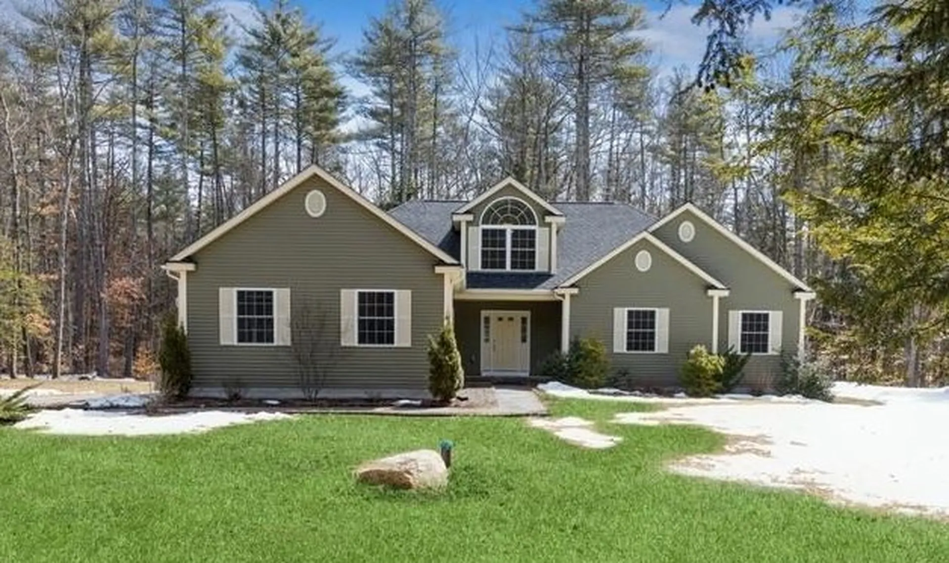 8 Kelsey Drive Fremont NH 03044
