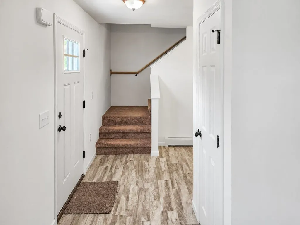 51 Dogwood Lane Hartford VT 05001