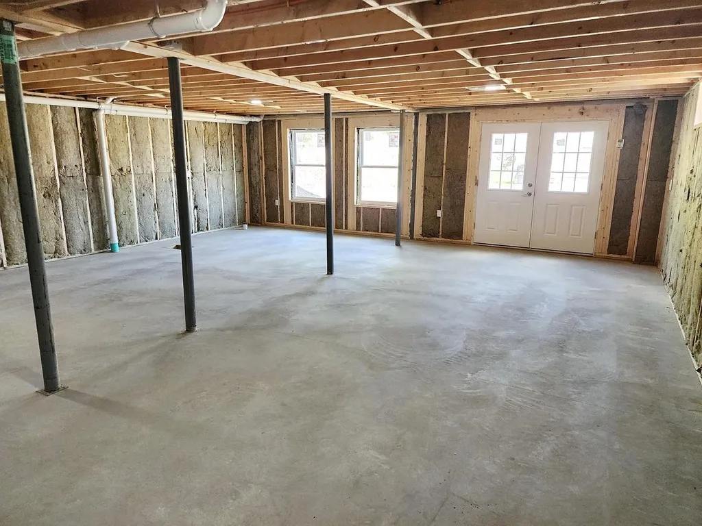 51 Dogwood Lane Hartford VT 05001