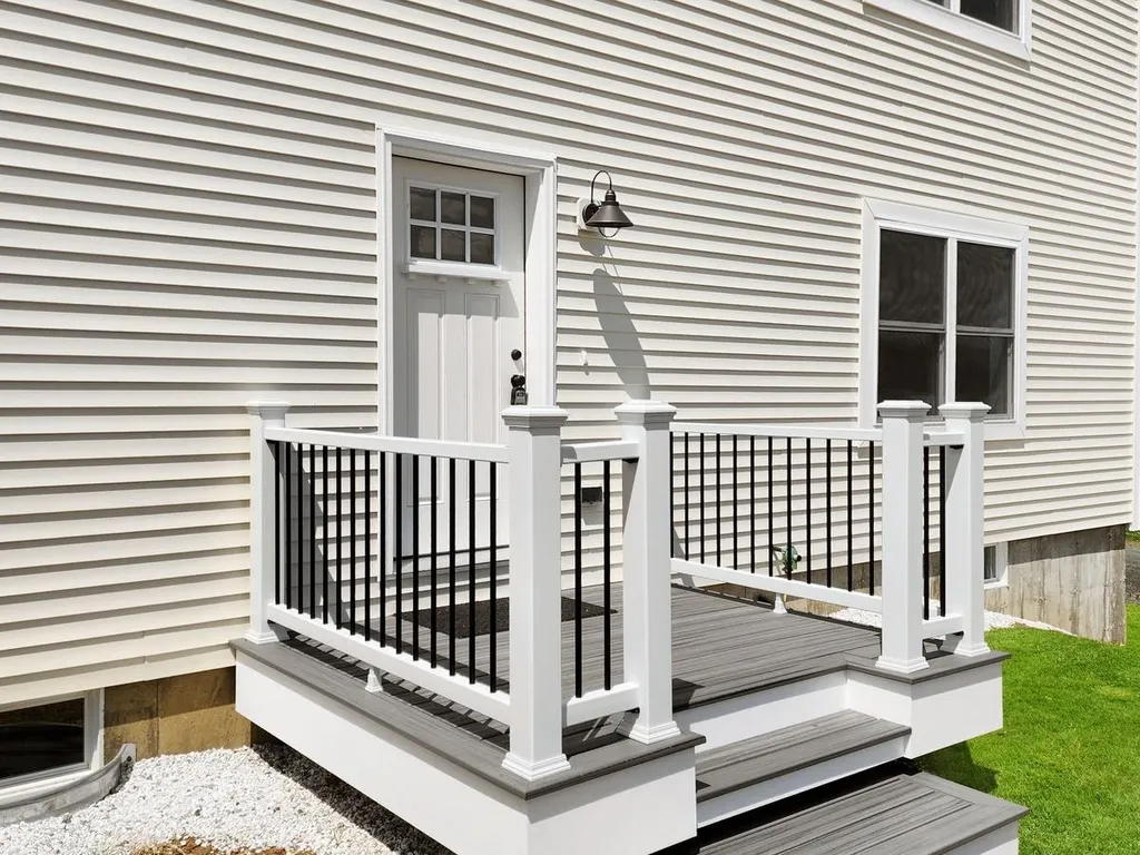51 Dogwood Lane Hartford VT 05001