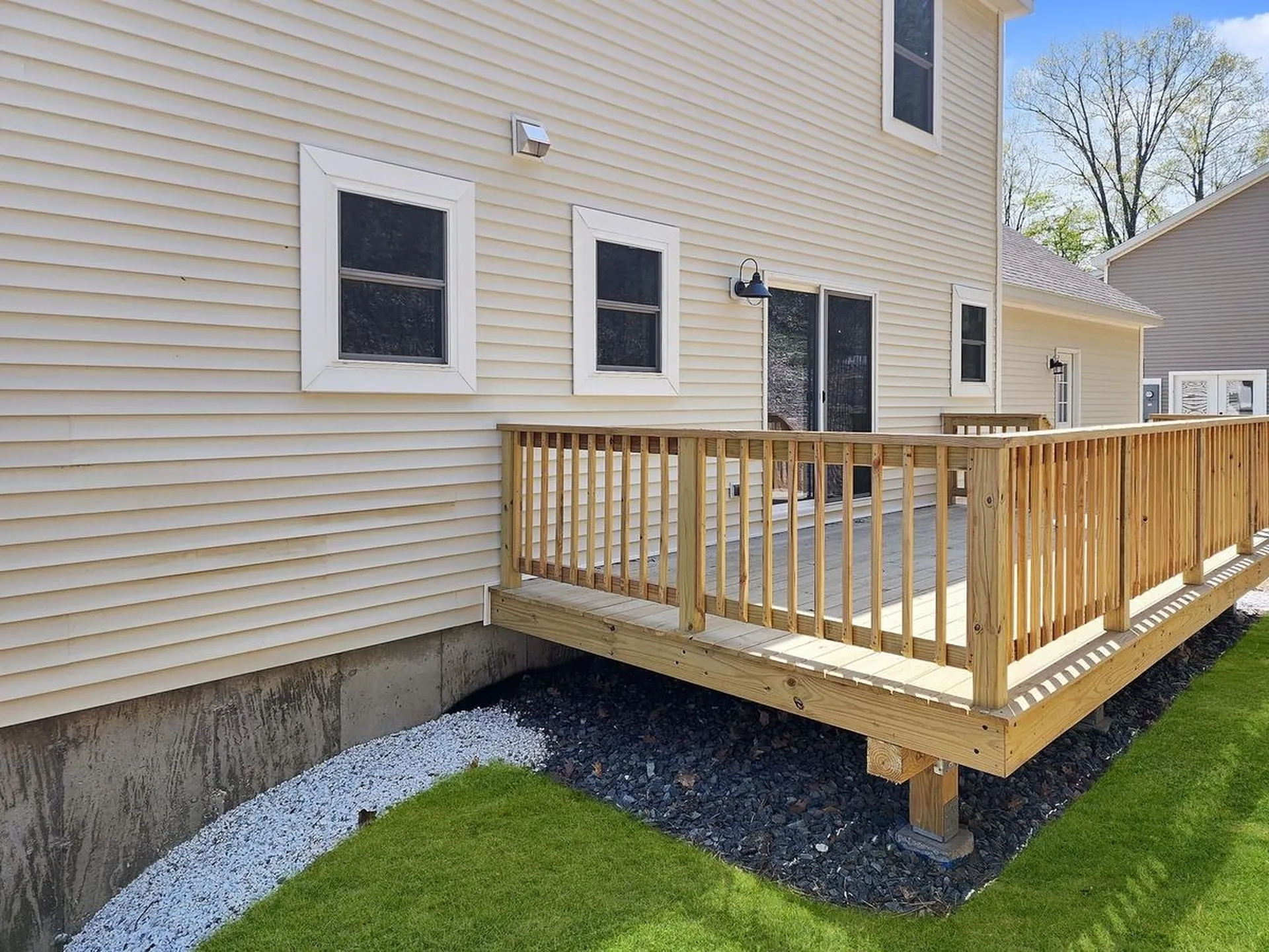 51 Dogwood Lane Hartford VT 05001