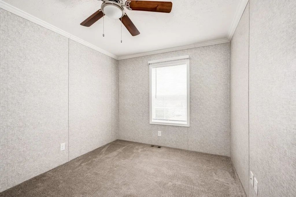 16 South Elderberry Lane Rochester NH 03867