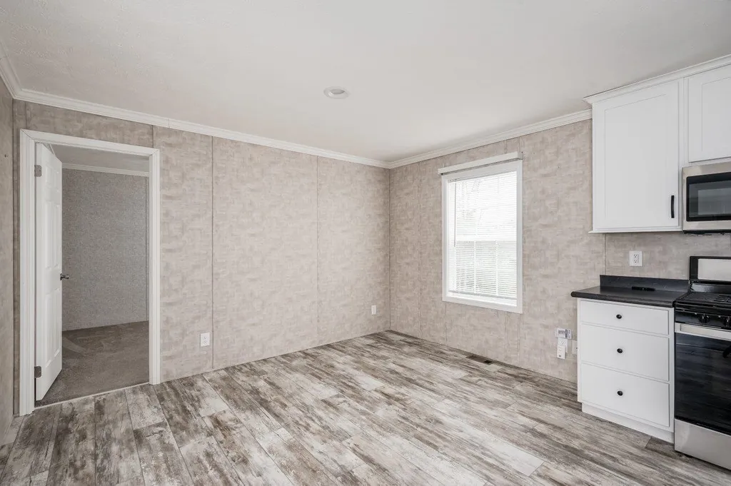 16 South Elderberry Lane Rochester NH 03867