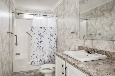 16 South Elderberry Lane Rochester NH 03867