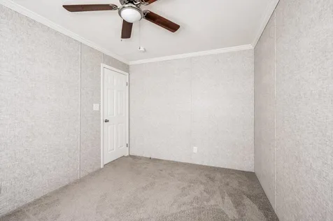 16 South Elderberry Lane Rochester NH 03867