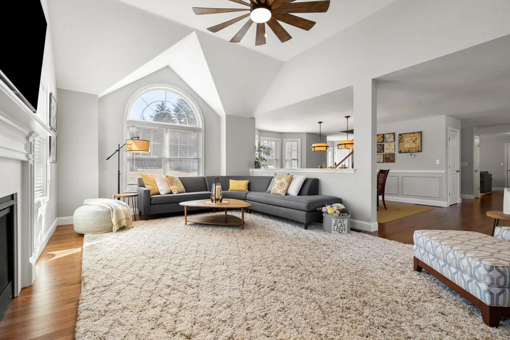 9 Innisbrook Drive Pelham NH 03076