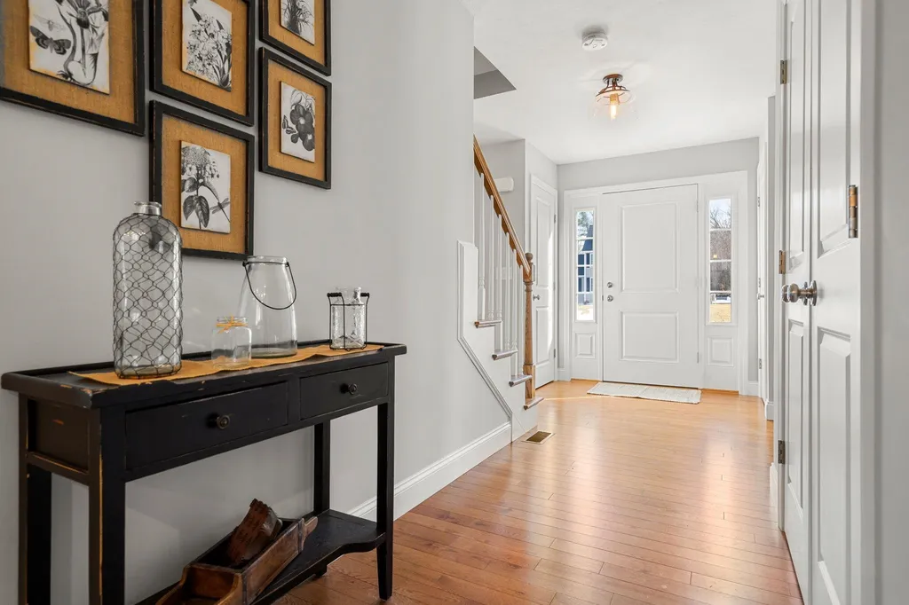 9 Innisbrook Drive Pelham NH 03076