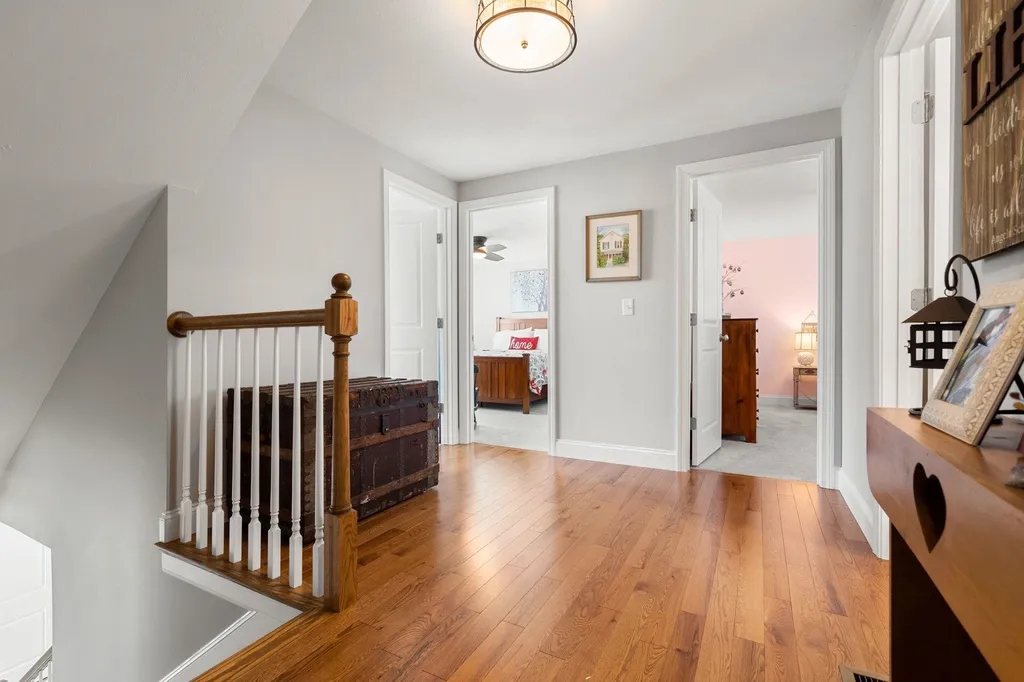 9 Innisbrook Drive Pelham NH 03076